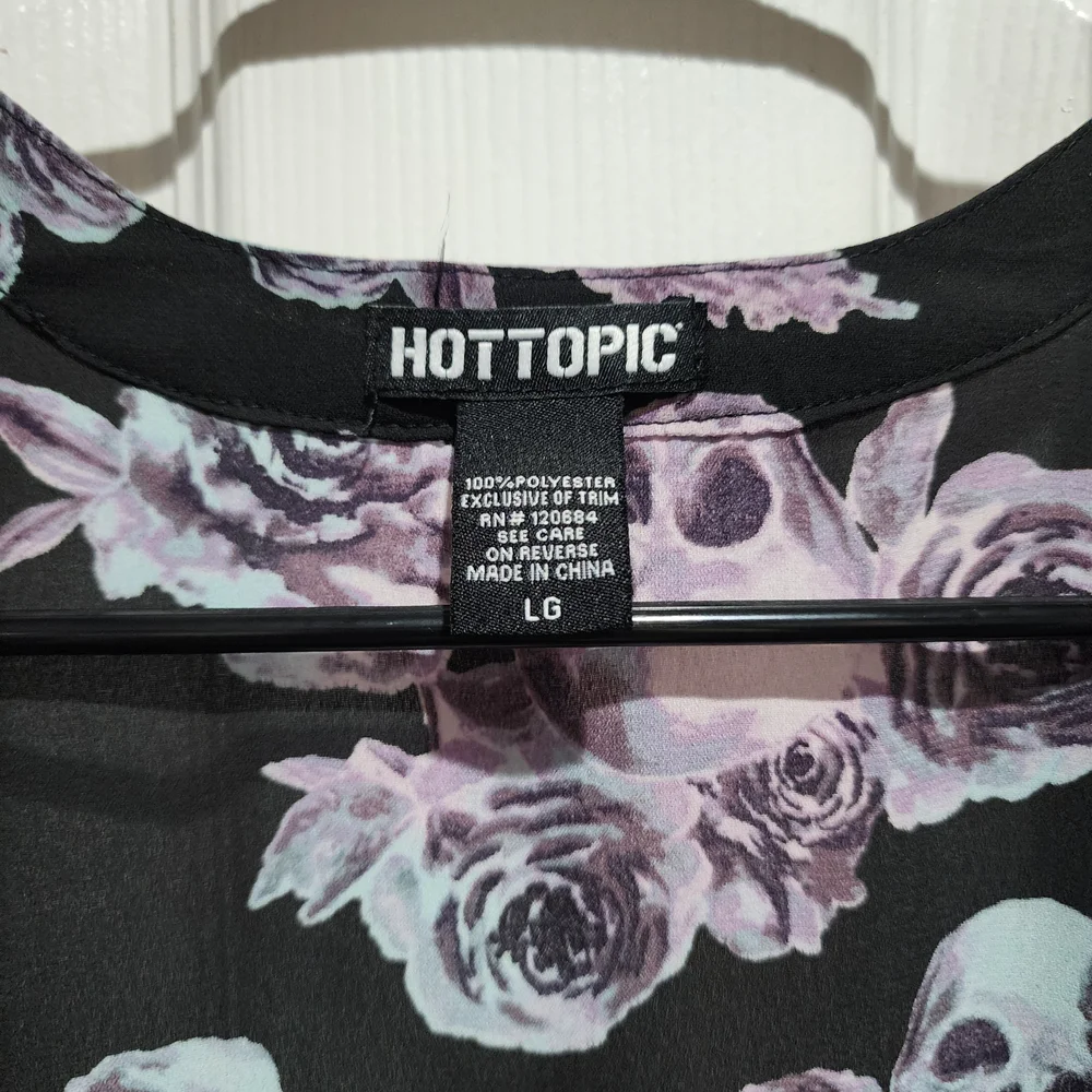 Hot Topic Black Kimono with Purple Floral Skull Design - Picture 2 of 6